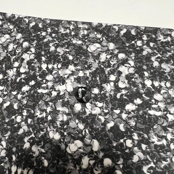 Lululemon Shine Tight Roll Down Legging SIZE 4 Shimmy Shimmer Black White Pant - Picture 5 of 10